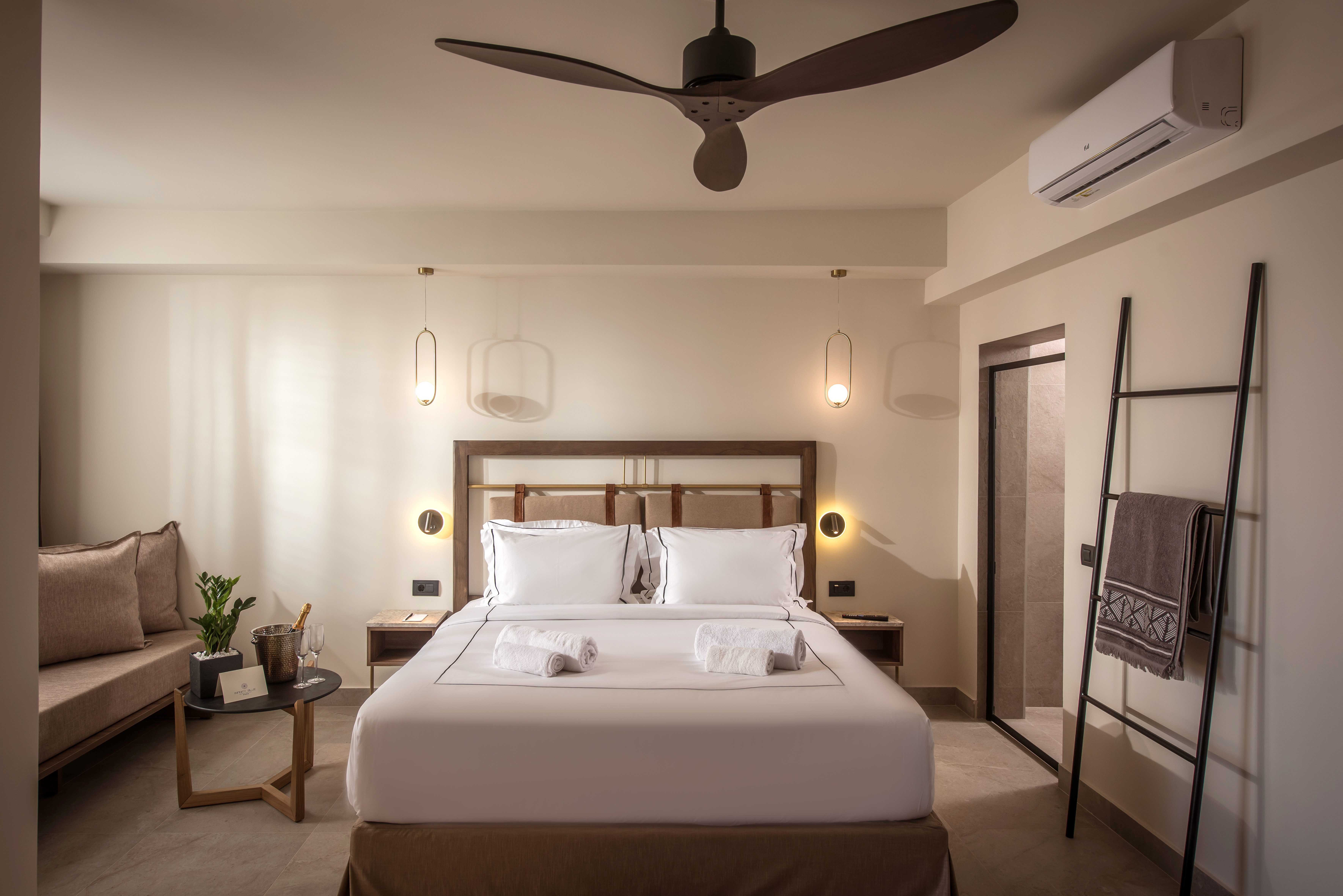Book your wedding day in Elounda Infinity Exclusive Resort & Spa - Adults Only